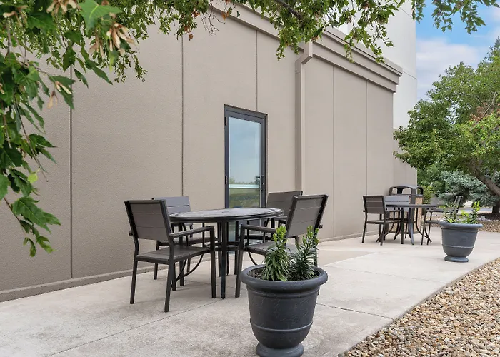 Holiday Inn Express Hotel & Suites Coralville By Ihg