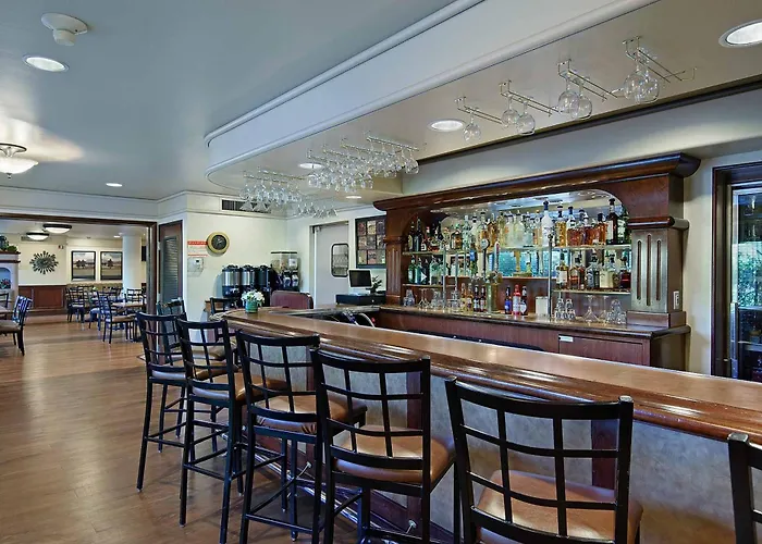 Oxford Suites Yakima