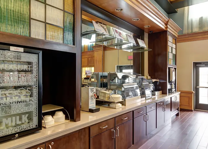 Holiday Inn Express Hotel & Suites Warwick-Providence Airport By Ihg