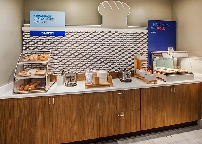Holiday Inn Express Holland By Ihg