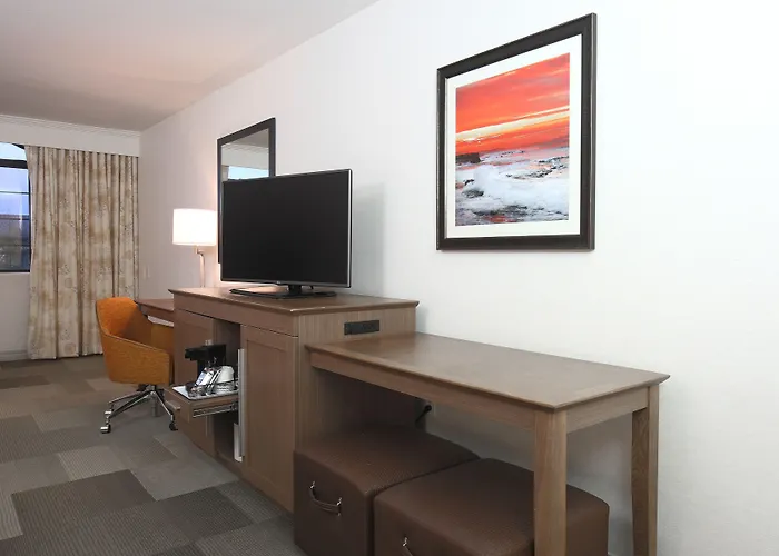 Hampton Inn & Suites Camarillo