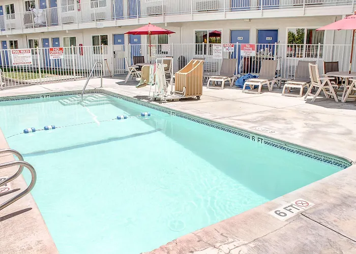 Motel 6-Lancaster, Ca