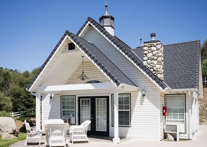 Hounds Tooth Inn Oakhurst