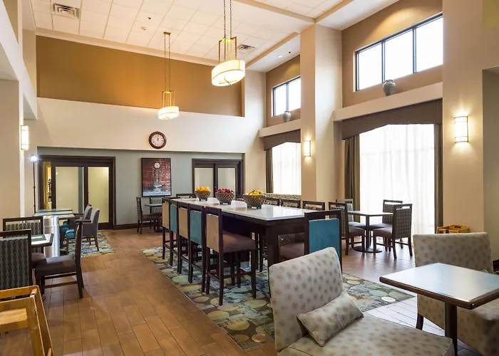Hampton Inn And Suites Jamestown