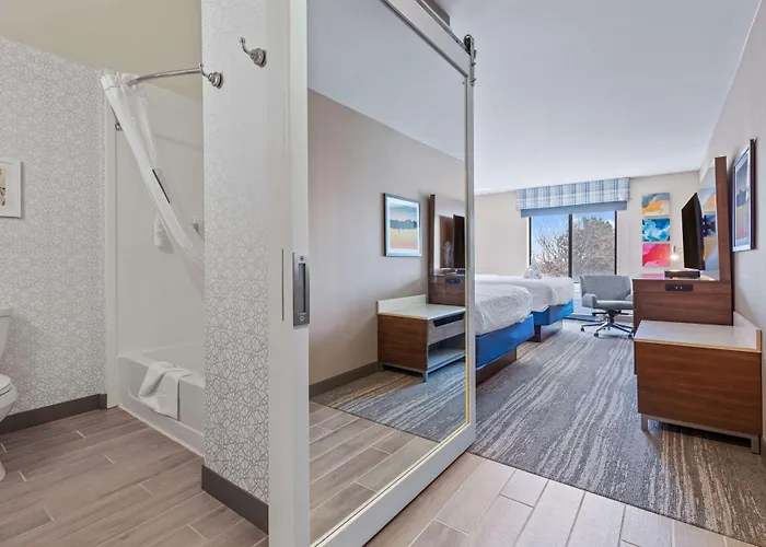 Hampton Inn & Suites Greeley