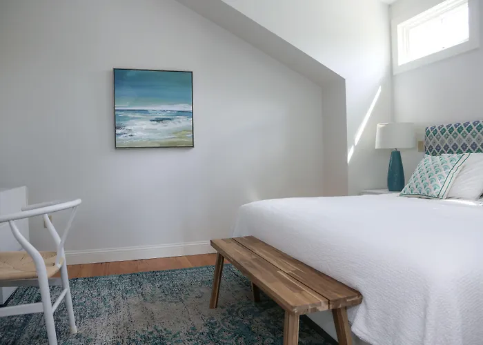 The Sea Breeze Inn Middletown