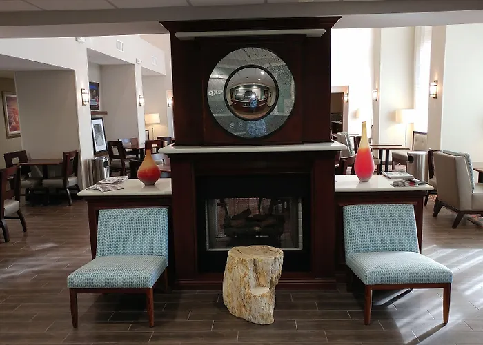 Hampton Inn & Suites Navarre