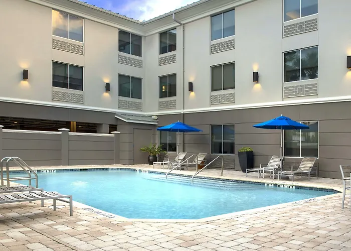 Holiday Inn Express Jacksonville Beach By Ihg