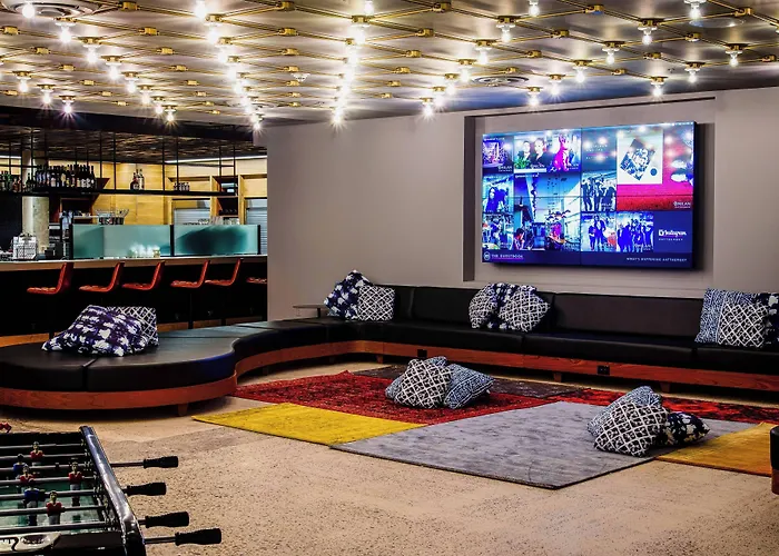 Moxy Phoenix Tempe/Asu Area