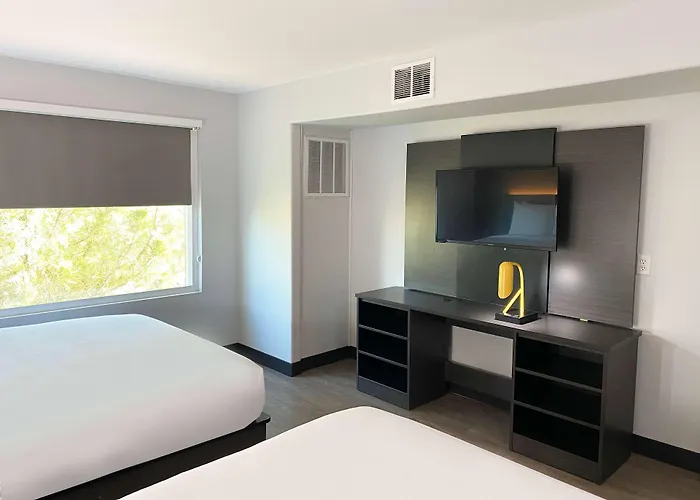 Hawthorn Extended Stay By Wyndham Hobbs