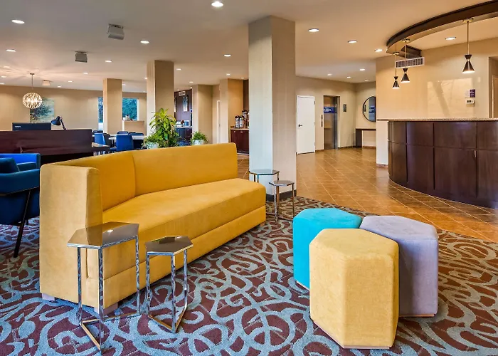 Best Western Dothan Inn & Suites