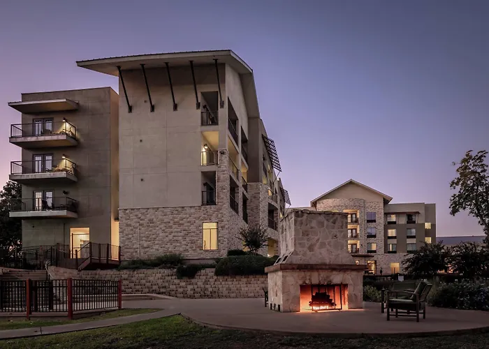 Courtyard By Marriott New Braunfels River Village