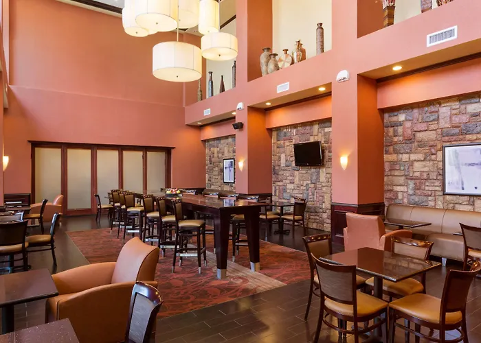 Hampton Inn & Suites Mission