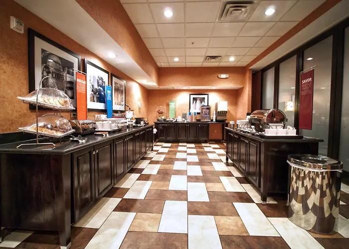 Hampton Inn & Suites Elk City