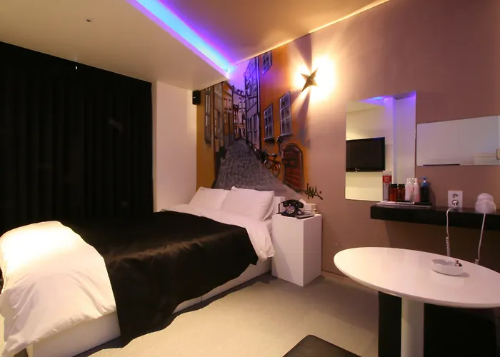 Dong Seoul Hotel