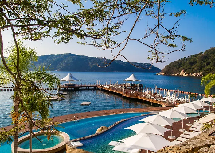 B Pichilingue Rooms & Beach Club Puerto Marques
