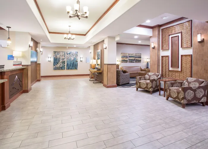 Holiday Inn Express & Suites Glendive By Ihg