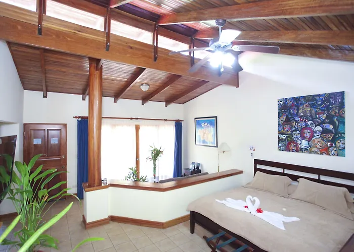 Jaco Hotel Docelunas