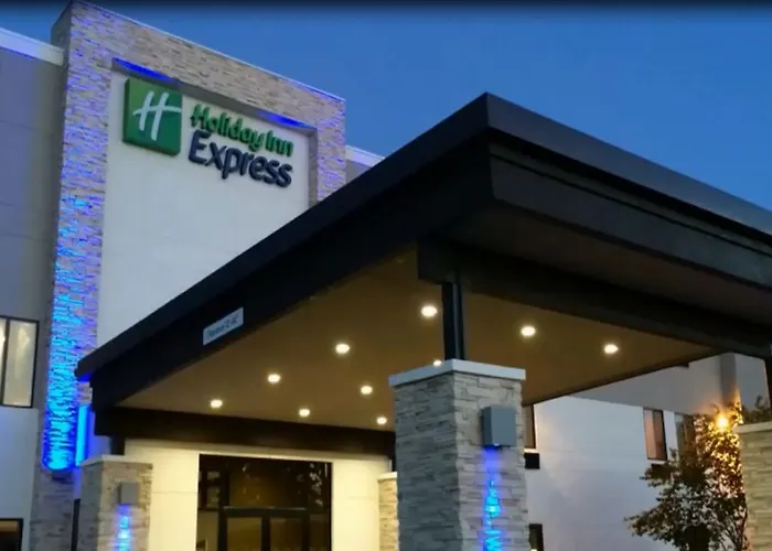 Holiday Inn Express & Suites Tulsa Midtown By Ihg