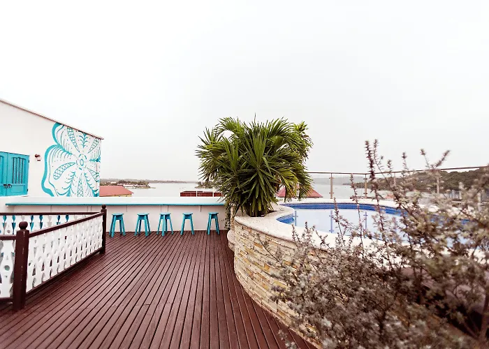 Hotel Isla De Flores
