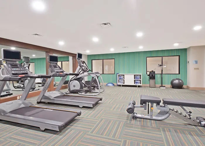 Holiday Inn Express & Suites Uniontown By Ihg