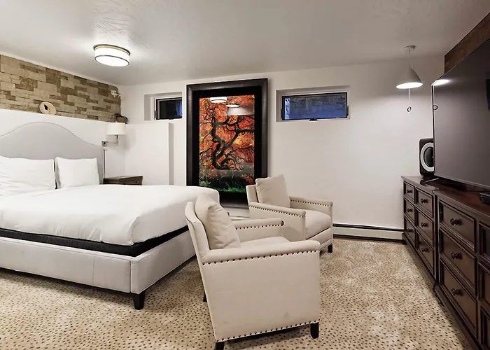 Fasching Haus Hotel Aspen