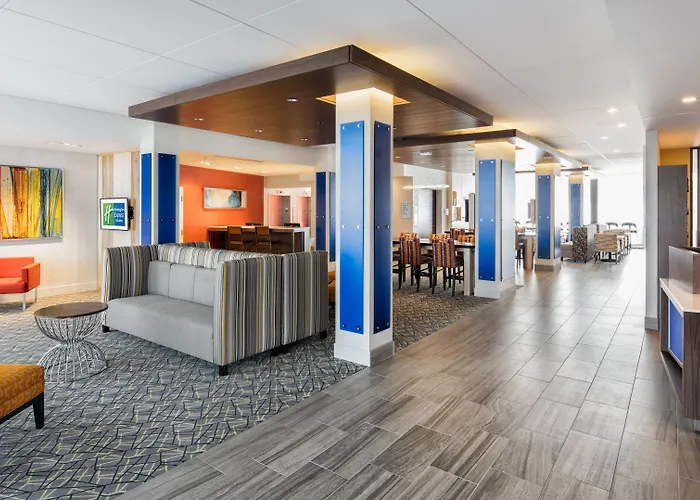 Holiday Inn Express East Peoria - Riverfront By Ihg