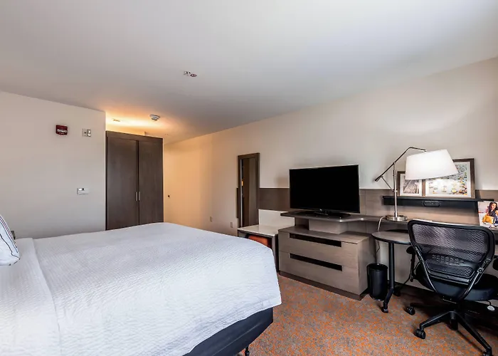 Fairfield Inn & Suites By Marriott St. Joseph Stevensville