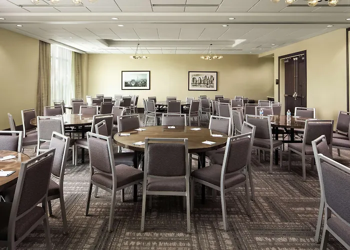 Homewood Suites By Hilton Teaneck Glenpointe