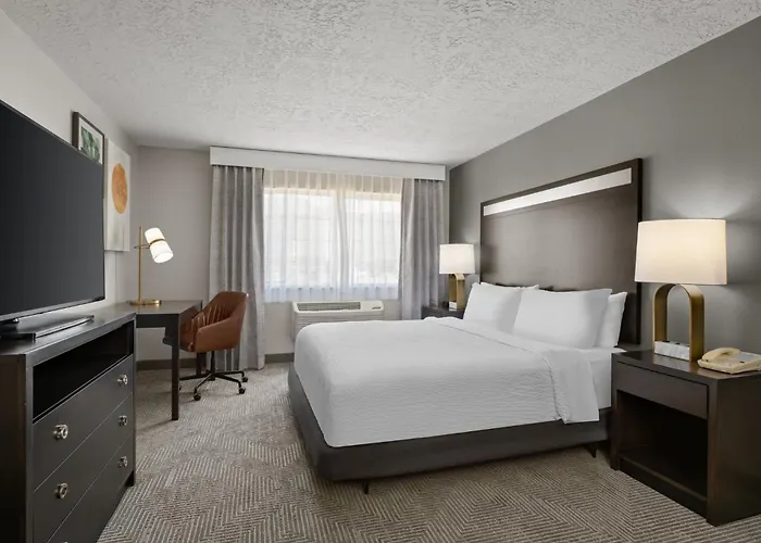 Holiday Inn & Suites Albuquerque Airport By Ihg