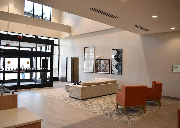 Holiday Inn - Kansas City - Northeast By Ihg