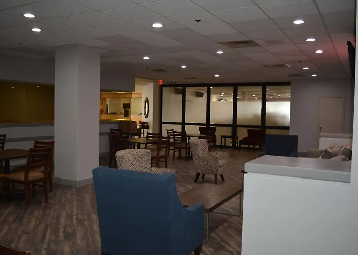 Quality Inn & Suites Syracuse - Carrier Circle East Syracuse