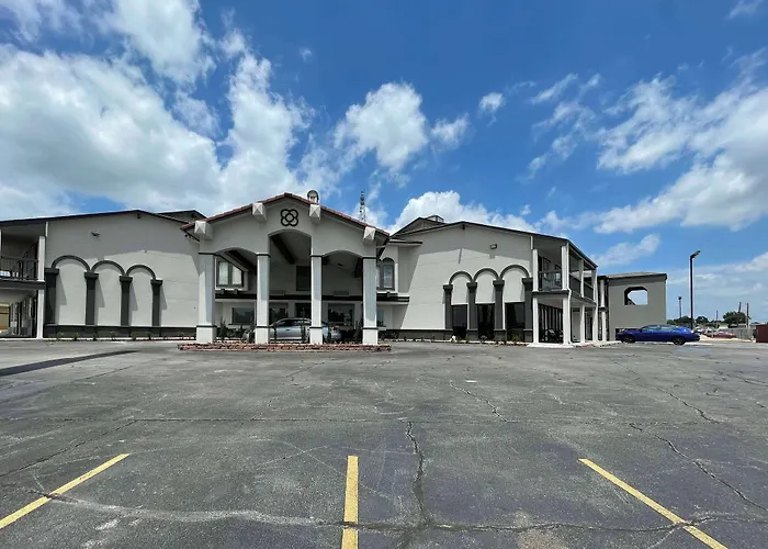 Studio 6 Tulsa Ok Central