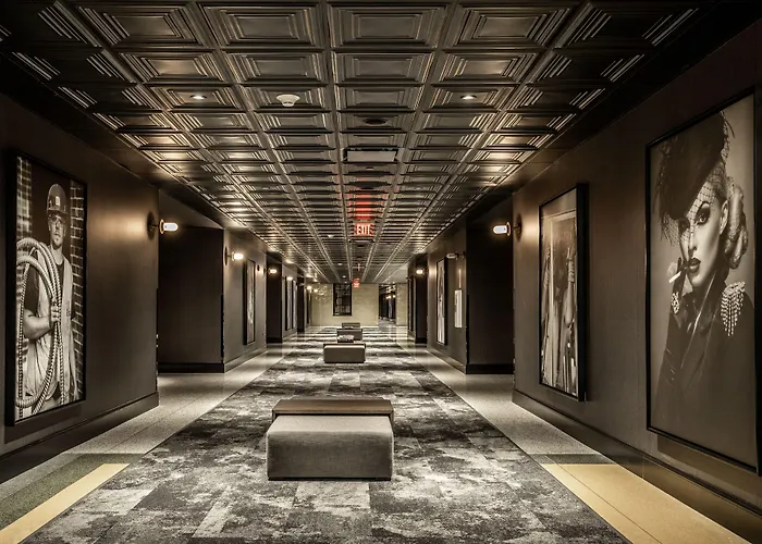 Bottleworks Hotel Indianapolis