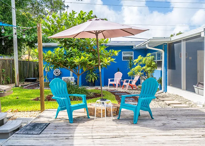 The Blue House Fort Lauderdale Airport/Cruise
