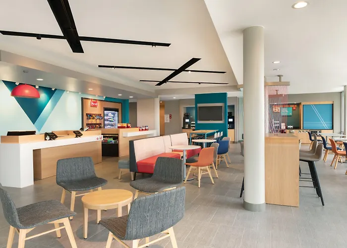Avid Hotels - Roseville - Minneapolis North By Ihg
