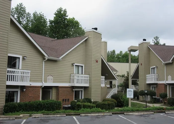 Cloverleaf Suites - Columbia, Sc