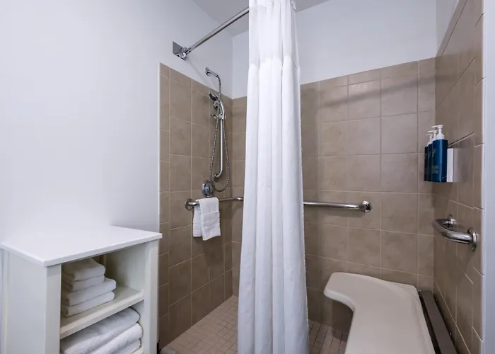 Four Points By Sheraton Louisville Airport
