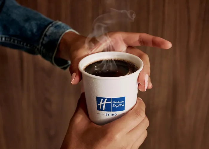 Holiday Inn Express & Suites - Mason City By Ihg
