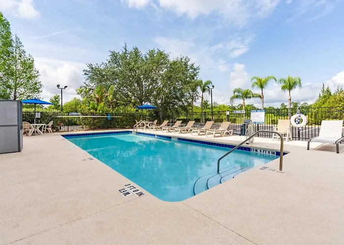 Holiday Inn Express Hotel & Suites Orange City - Deltona By Ihg