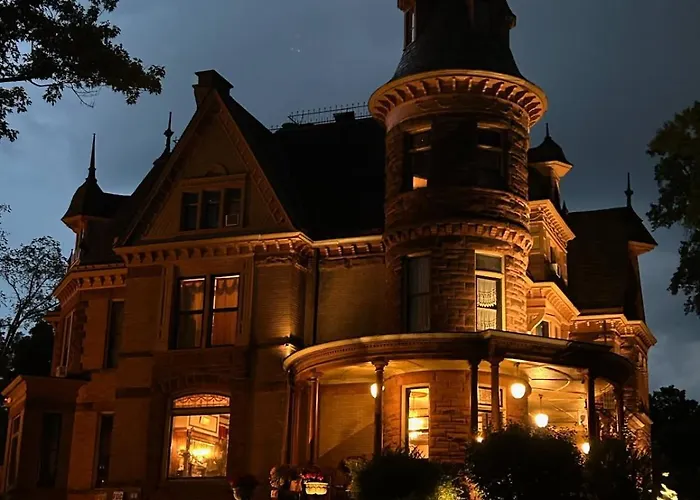 Henderson Castle Inn Kalamazoo