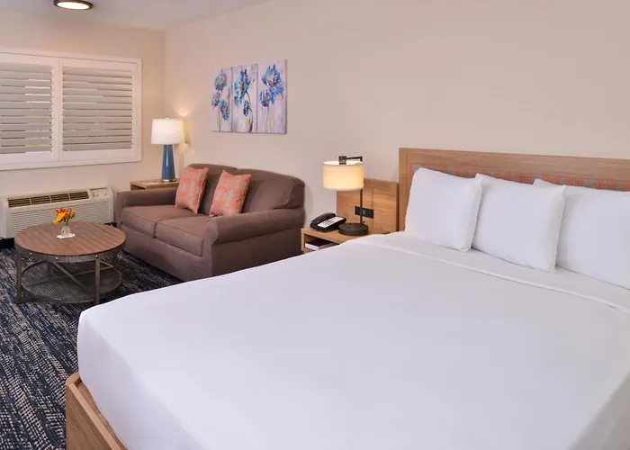 La Fuente Inn & Suites Yuma