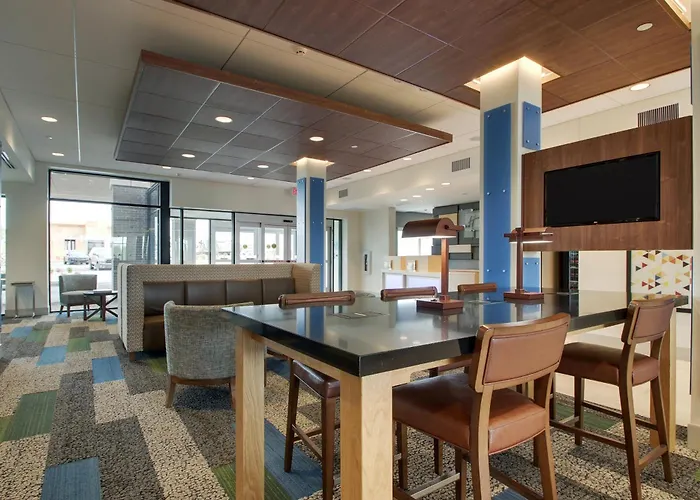Holiday Inn Express & Suites - Elizabethtown North By Ihg