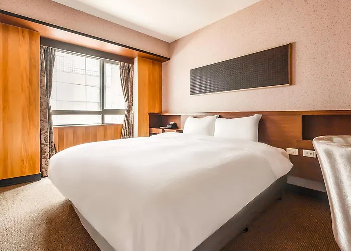 Check Inn Express Taichung Fengchia