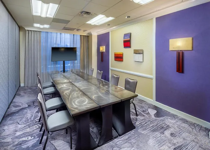 Hilton Charlotte Uptown Hotel