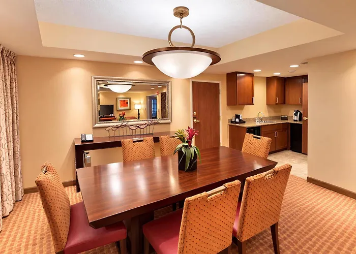 Embassy Suites By Hilton Norman Hotel & Conference Center
