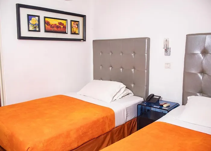 Hotel Calima Real