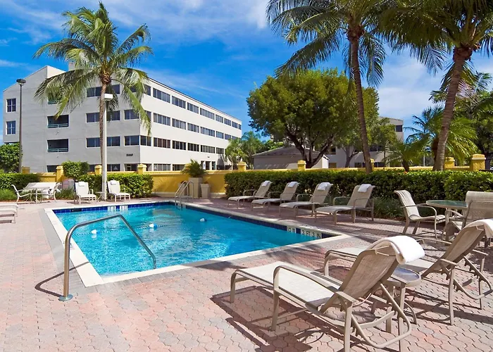 Holiday Inn Express Hotel & Suites Kendall East-Miami By Ihg