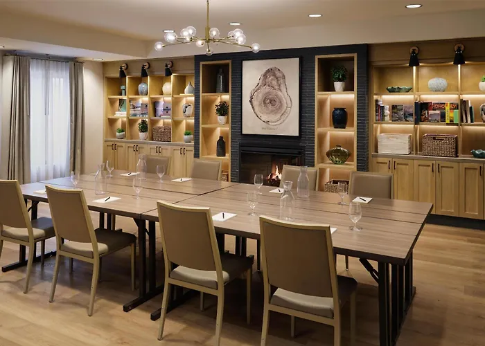 Martis Valley Lodge, Tapestry Collection By Hilton Truckee