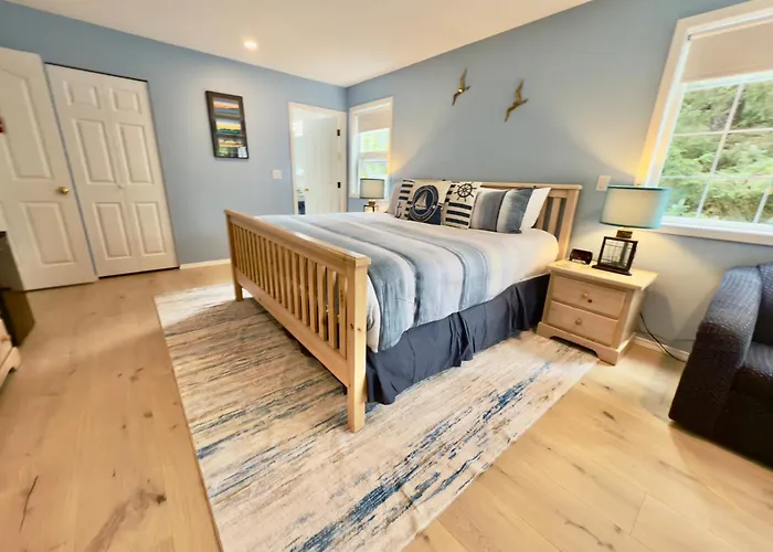 Seafarer Bed & Breakfast Tofino